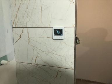 Remontowana kamienica w Środzie Śląskiej