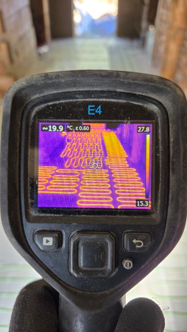 Dwa domy z Bali w Budach Brodzkich