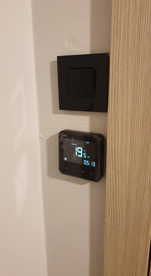 Najnowsze termostaty w czarnej odsłonie
